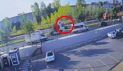 Korkunç kaza: Tır, çarptığı aracı karşı şeride fırlattı - gundem