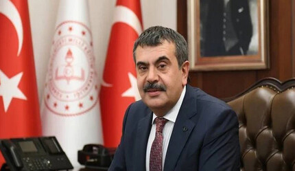 MEB açıkladı: Okullarda artık öğretmen ve öğrencilere bu kural uygulanacak! - gundem
