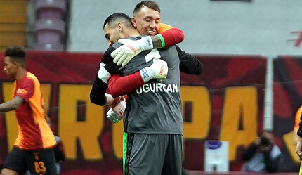 Muslera'nın yerine düşünülen Uğurcan Çakır'dan Galatasaray açıklaması! Milli kaleci İstanbul'a açık kapı bıraktı - spor