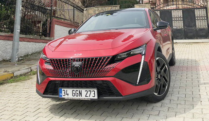 Peugeot’nun yeni yakışıklısı 408 - t-otomobil