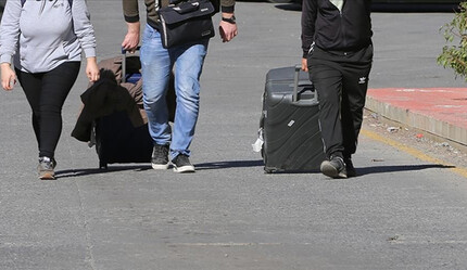 TÜİK açıkladı: Türkiye'den yurt dışına göç sayısı yüzde 62,3 arttı - ekonomi