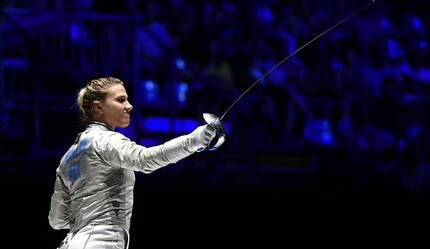 Ukraynalı eskrimci Olga Kharlan zorunlu olmasına rağmen Rus rakibinin elini sıkmayı reddetti - spor
