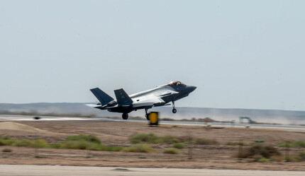 ABD, Orta Doğu'ya F-35 konuşlandırdı! İran ve Rusya tehdit oluşturuyor - dunya