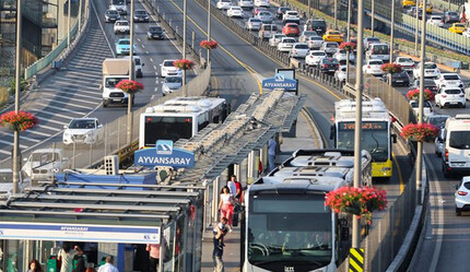 Son dakika... UKOME'de toplu ulaşıma yüzde 57 zam oy çokluğuyla alt komisyona gitti - ekonomi