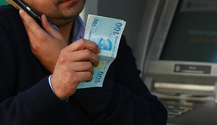 Sahte paraları ATM'lerde gerçek parayla değiştiren şüpheli yakalandı - gundem
