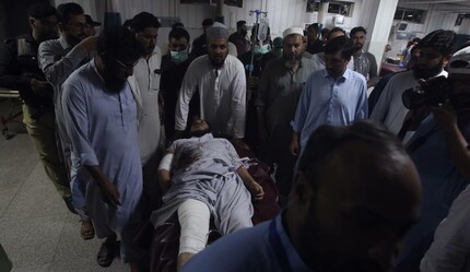 Pakistan’da 42 kişinin öldüğü patlama intihar saldırısı çıktı! - dunya