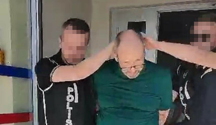 FETÖ üyeliğinden aranan Arif Oktay Eser sahte kimlik ve pasaportla yakalandı - gundem