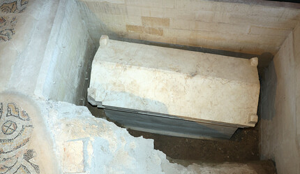 Tarihi mozaiklerin arasında bir muamma: Müzedeki lahit imparatorun mu? - gundem