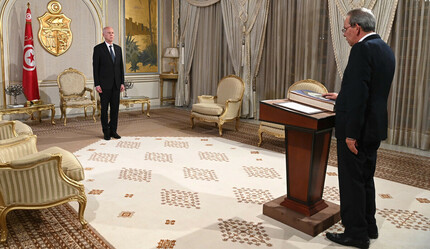 Tunus’ta ilk kadın başbakan görevden alındı, yerine gelen isim belli oldu - dunya