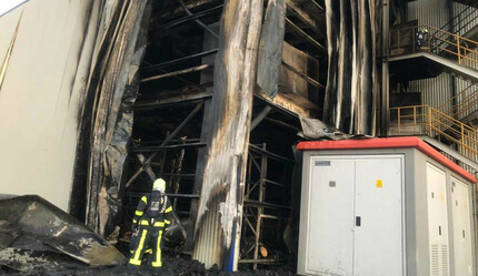 Demir çelik fabrikası alevlere teslim oldu! - haberler