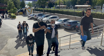 Sahte dekontla 700 bin lira dolandırdılar! Eskişehir'de yakalandılar! - gundem