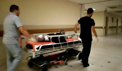 Minibüs ile traktörün karıştığı kazada 3 kişi yaralandı - gundem