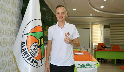 Florent Hadergjonaj Alanyaspor'da! Kosovalı sağ bekten 2 yıllık imza - spor