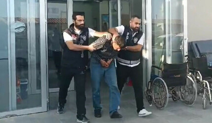 Yaşlı kadını 'komutanım' yalanıyla 28 bin dolar dolandırdı - gundem