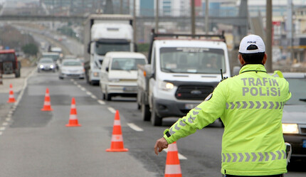 Şehirler arası yolcu taşıyan araçlar tek tek arandı: Binlerce ceza kesildi - gundem
