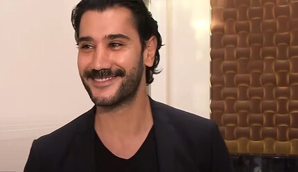 Uğur Güneş'e İtalya'dan 'En İyi Erkek Oyuncu' ödülü! Ses getiren gece - magazin