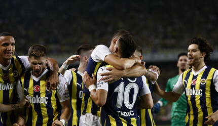 ÖZET Fenerbahçe - Gaziantep FK (2-1 Maç Sonucu) Dzeko Kadıköy'de gol şov yaptı - spor