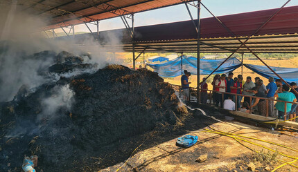 Ahırda çıkan yangın büyük zarara neden oldu: Hayvan sahipleri gözyaşlarını tutamadı - gundem