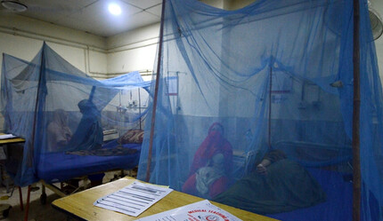 Ülke diken üstünde: Vakalar 100 bini geçti, ölümler 500'e yaklaştı - dunya