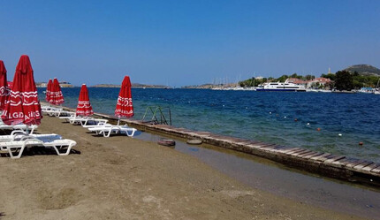 İzmir Foça'da plajları gören şaşkın! Sezon ortası bomboş kaldı, '30 senedir ilk defa karşılaşıyorum' - gundem
