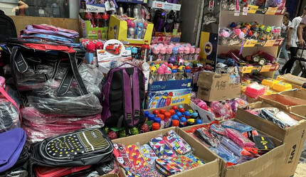 Kırtasiye malzemeleri cep yakıyor! Bir çanta bin 500-5 bin TL arasında doluyor: Vatandaş çareyi ikinci elde buldu - ekonomi