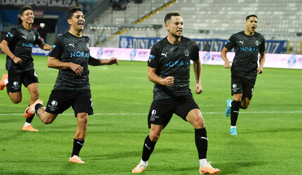 ÖZET Erzurumspor FK - Manisa FK (1-2 Maç Sonucu) Osman Zeki Korkmaz'ın takımı gümbür gümbür - spor