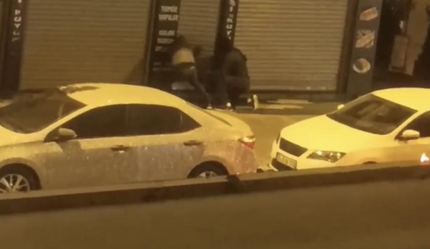 Çuvalla kuyumcuya girdiler, kilolarca altın çaldılar: O anlar kamerada! - gundem