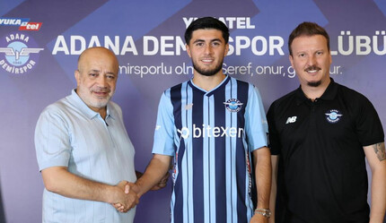 Yusuf Barasi resmen Adana Demirspor'da! Hollanda patentli golcü 3 yıllık sözleşme imzaladı - spor