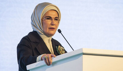 Emine Erdoğan yazar Şule Yüksel Şenler'i andı - gundem