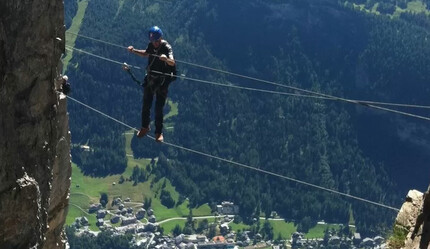 Dağcıların zorlandığı zirveye tırmanıp 2350 metre yükseklikte hırsızlık yaptılar - gundem