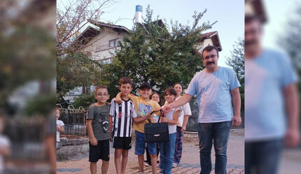 Çocuklardan gururlandıran hareket: Para dolu çantayı teslim ettiler - gundem