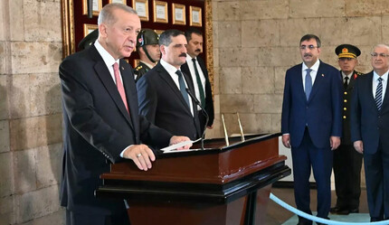 Cumhurbaşkanı Erdoğan'dan Anıtkabir'e ziyaret:  Türkiye Yüzyılı vizyonuna vurgu - gundem