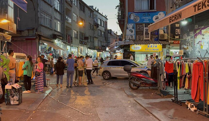 Fatih'te yol verme kavgası kanlı bitti: 1'i çocuk 3 kişi yaralandı - dunya