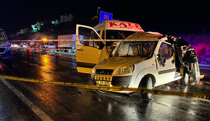 Denizli'de can pazarı! 12 araç birbirine girdi: 3 ölü, 50 yaralı - gundem