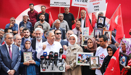 Diyarbakır annelerinin evlat nöbetinin 5. yılında Bakan Yerlikaya'dan mesaj:  'Terörle mücadele sürecek' - gundem