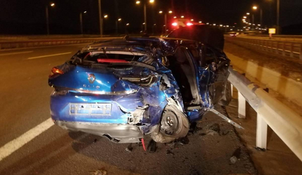 Tır ile otomobil çarpıştı: 1'i bebek 4 yaralı - gundem