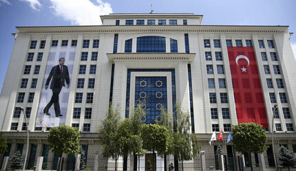 Yerel seçim öncesinde AK Parti'de istifa depremi! - ekonomi