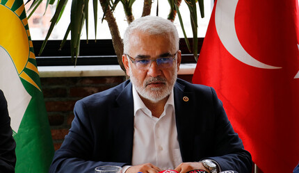 HÜDA PAR lideri Yapıcıoğlu'ndan yeni anayasa mesajı: 'Kurtulma zamanı geldi' - politika