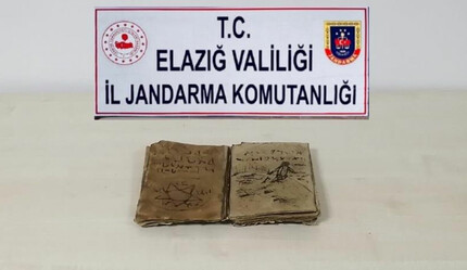 Tarihi eser kaçakçısına polis şoku: Roma döneminden kalma kitap ele geçirildi - gundem