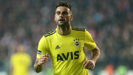 Süper Lig transfer haberleri | Deniz Türüç 2026 yılına kadar imzaladı - spor