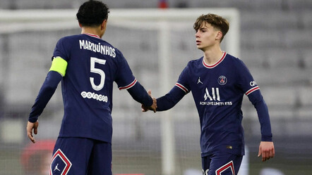 Adana Demirspor'a dünya devi PSG'den transfer! Patrick Kluivert genç oyuncuyu ikna etti - spor