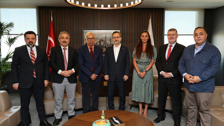 Fahrettin Altun’a yeşil pasaport ziyareti - gundem