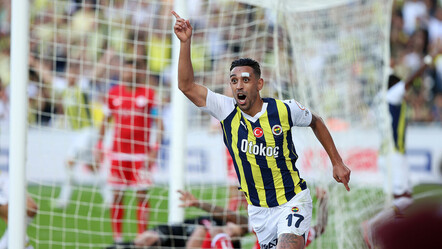 ÖZET Fenerbahçe - Antalyaspor (3-2 Maç Sonucu) Gol düellosunda son sözü Szymanski söyledi - spor