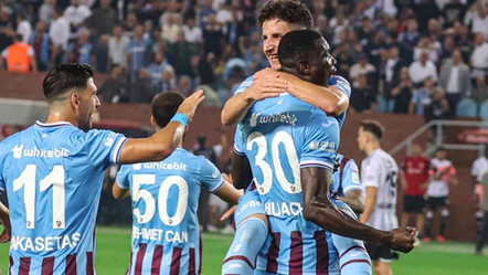 ÖZET Trabzonspor - Beşiktaş (3-0 Maç Sonucu) Kartal Fırtına'ya yakalandı! Onuachu, Bakasetas, Visca... - spor