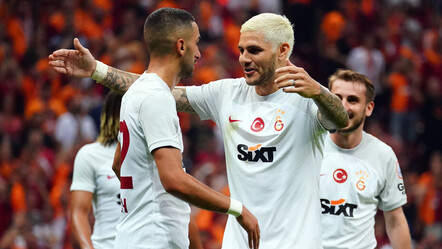 Füzeye kafa atan adam İcardi - spor