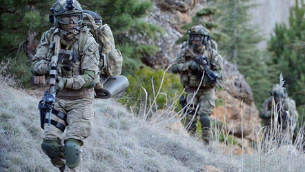 Mehmetçik Fırat Kalkanı'nda teröre geçit vermiyor! 5 PKK'lı terörist etkisiz hale getirildi - gundem