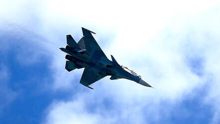 Savaş uçağı düştü, pilot son anda kurtuldu - gundem