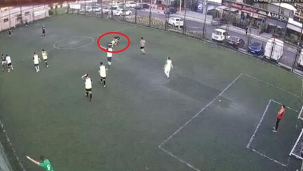 Halı sahada kahreden ölüm! Maç sırasında kalp krizi geçirdi - gundem