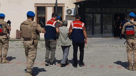 10 yıldır aranıyordu… 160 yıl hapis cezası bulunan hükümlü yakalandı - gundem