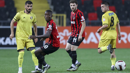 Gaziantep FK - İstanbulspor ÖZET (2-0 Maç sonucu) Sumudica etkisini gösterdi - spor